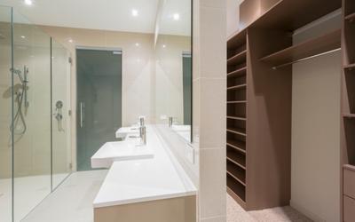 Benefits of a walk in shower installation